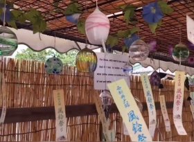 西新井大師　風鈴祭り